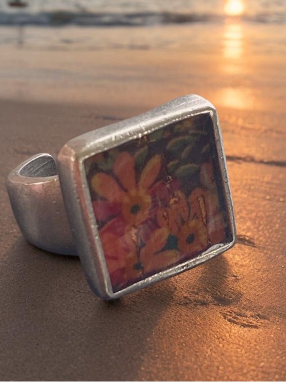 Handmade Square hand painted Floral Resin Ring size 7 - Picture 9 of 9